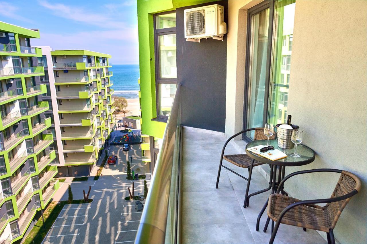 Rusty Sands Apt Spa N Pools Beach Resort Năvodari المظهر الخارجي الصورة